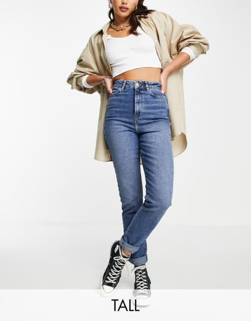 New Look Tall mom jeans in mid blue | ASOS