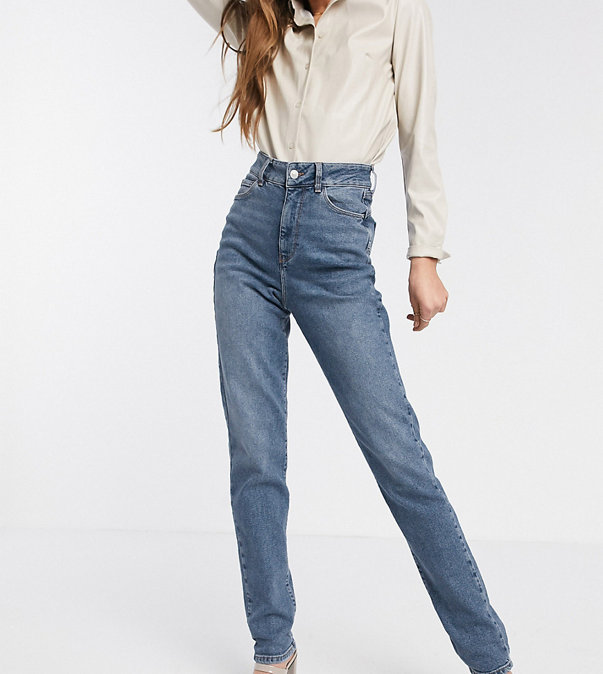 New Look Tall - Mom jeans met verhoogde taille in middenblauw