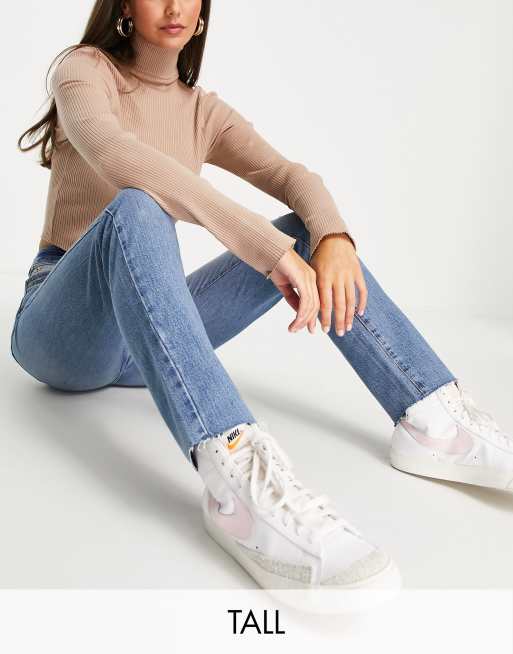 New Look Tall – Niebieskie jeansy z prostymi nogawkami