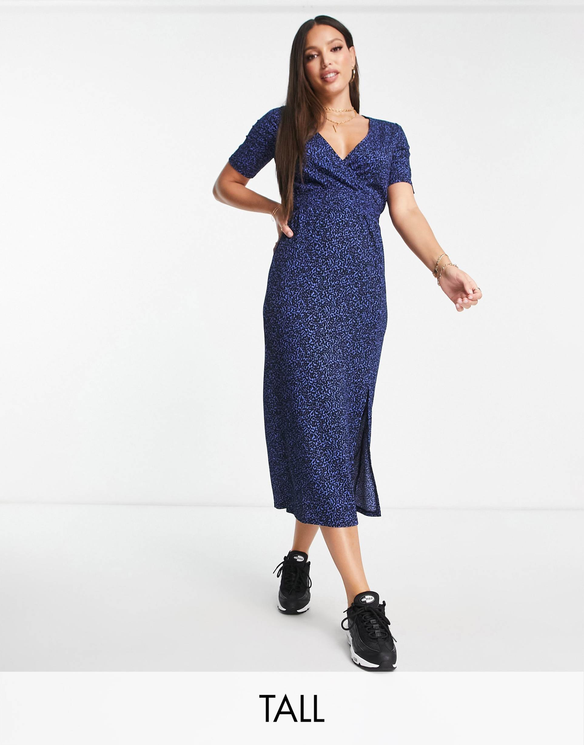 new look tall shirred waist midi dress in blue animal