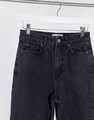 black short leg jeans