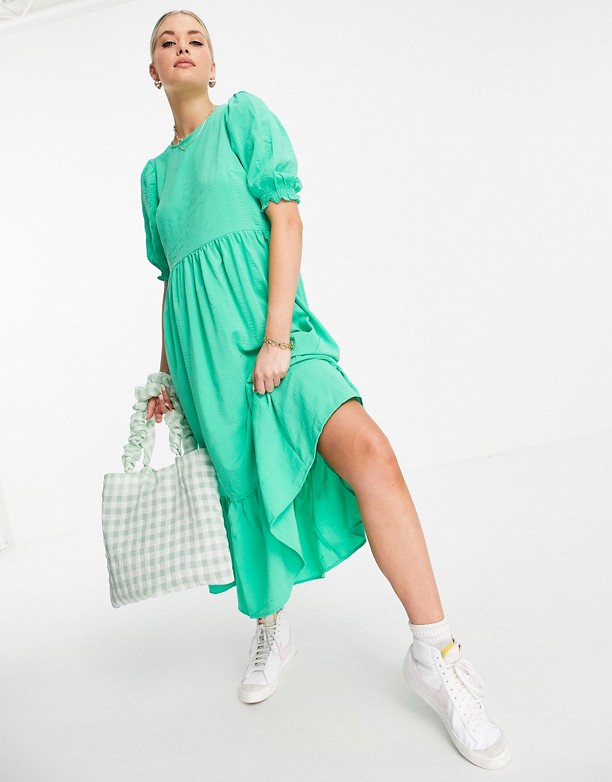  Wyprzedaż Resztek Magazynowych New Look Tall – Teksturowana warstwowa sukienka midi w jasnozielonym kolorze Jasnozielony