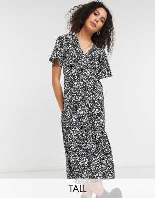 New Look Tall tiered hem midi dress in star print - ASOS Price Checker