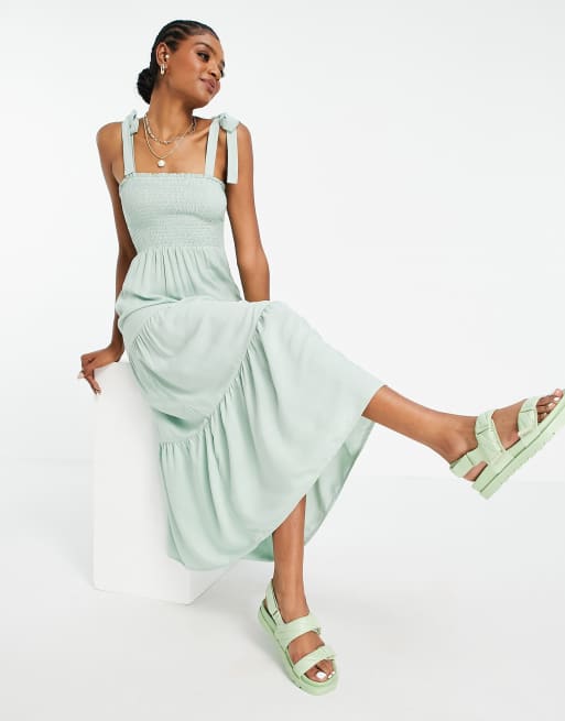 New Look Tall - Vestito midi a balze allacciato sulle spalle verde chiaro, 4 di 4