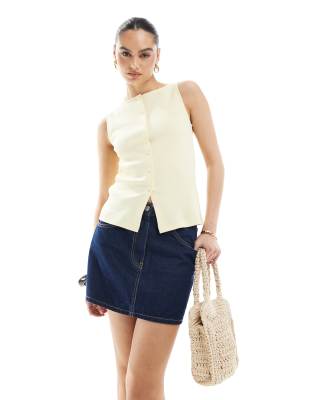 New Look - Tanktop in Gelb mit durchgehender Knopfleiste