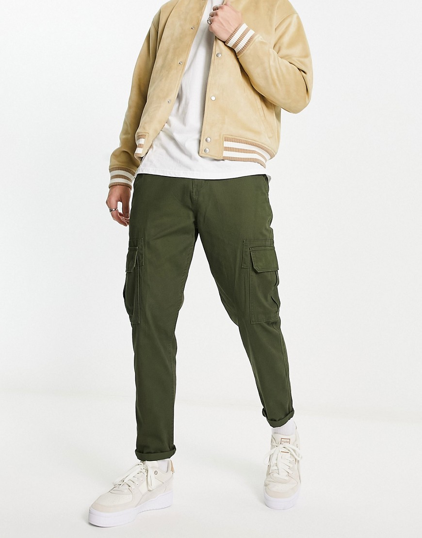 New Look tapered cargo pants in khaki-Green