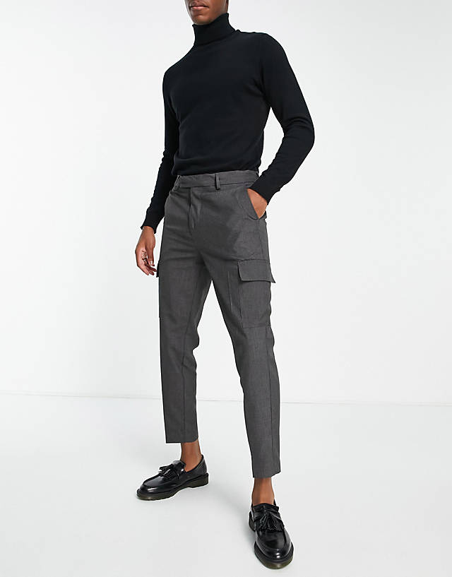 New Look - tapered smart cargo trousers in grey pinstripe