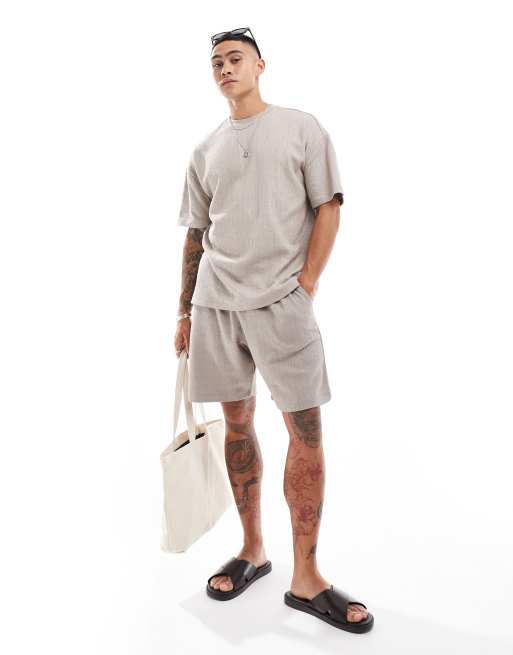 New Look textured oversized t-shirt in brown (part of a set), 2 of 4