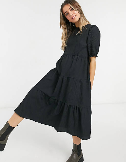 New Look textured tiered smock midi dress in black | ASOS