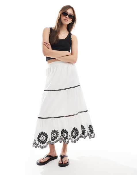 New Look tiered floral hem midi skirt in white - view 1