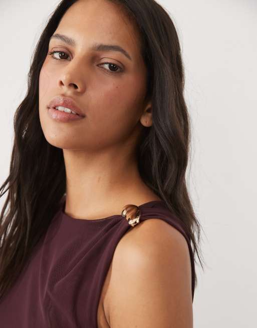New Look top con dettaglio arricciato e finiture metalliche bordeaux, 3 di 4