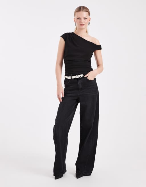 New Look – Top in Schwarz aus Stoff in Neoprenoptik mit abfallender Schulterpartie, 4 von 4