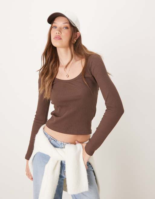 New Look - Top met lange mouwen en lage ronde hals in bruin