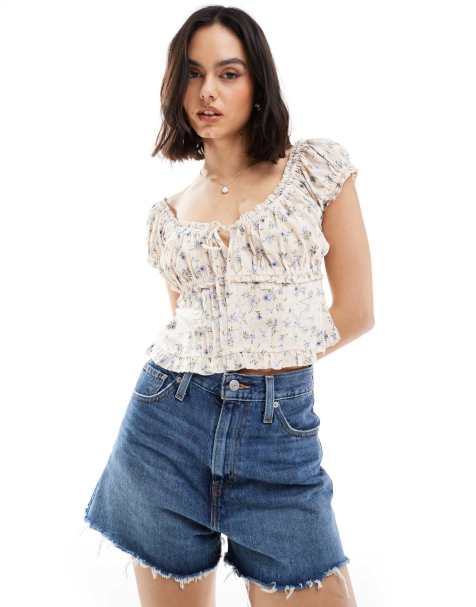 New Look - Top milkmaid a fiori con pinces allacciato sul davanti - view 1