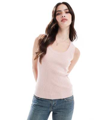 New Look - Trägertop in Rosa mit U-Ausschnitt
