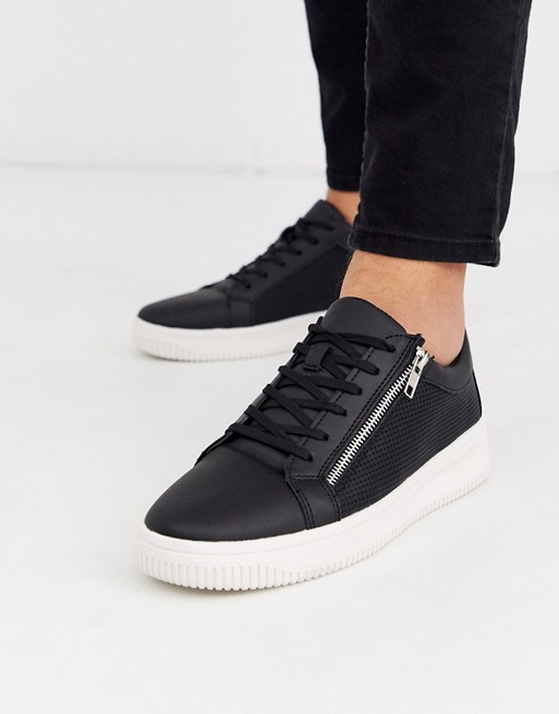 New Look trainers in black