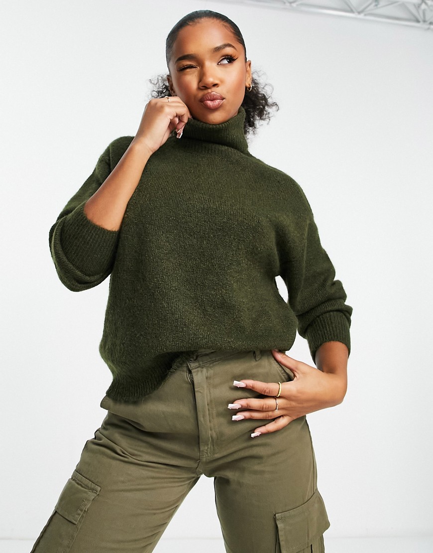 New Look turtle neck knit sweater in dark khaki-Green