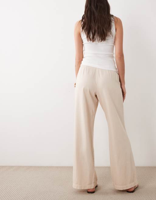 New Look twill pleated wide leg trousers in off-white, 5 of 5