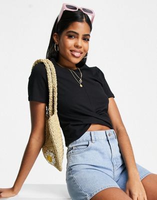 New Look twist front cropped tee in black - ASOS Price Checker