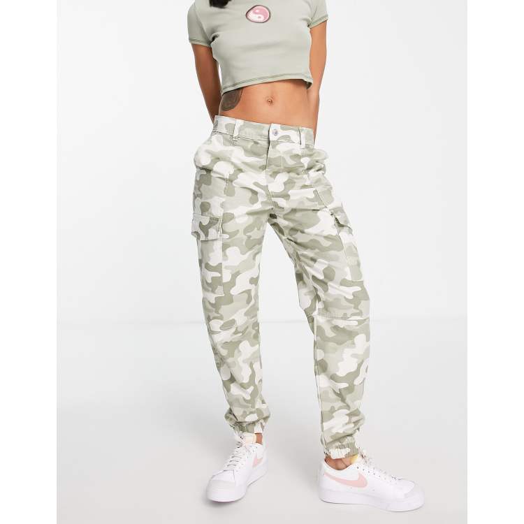 New look hot sale camo pants