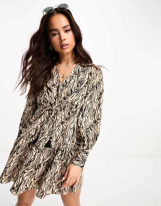 New look v neck 3/4 sleeve tiered smock mini dress in brown zebra print