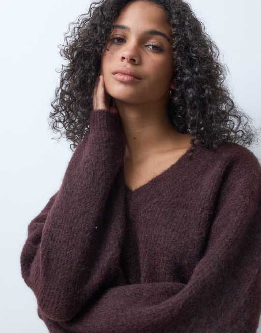New Look v-neck boxy knit jumper in dark brown, 2 of 5
