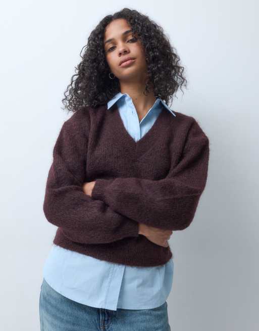 New Look v-neck boxy knit jumper in dark brown, 4 of 5