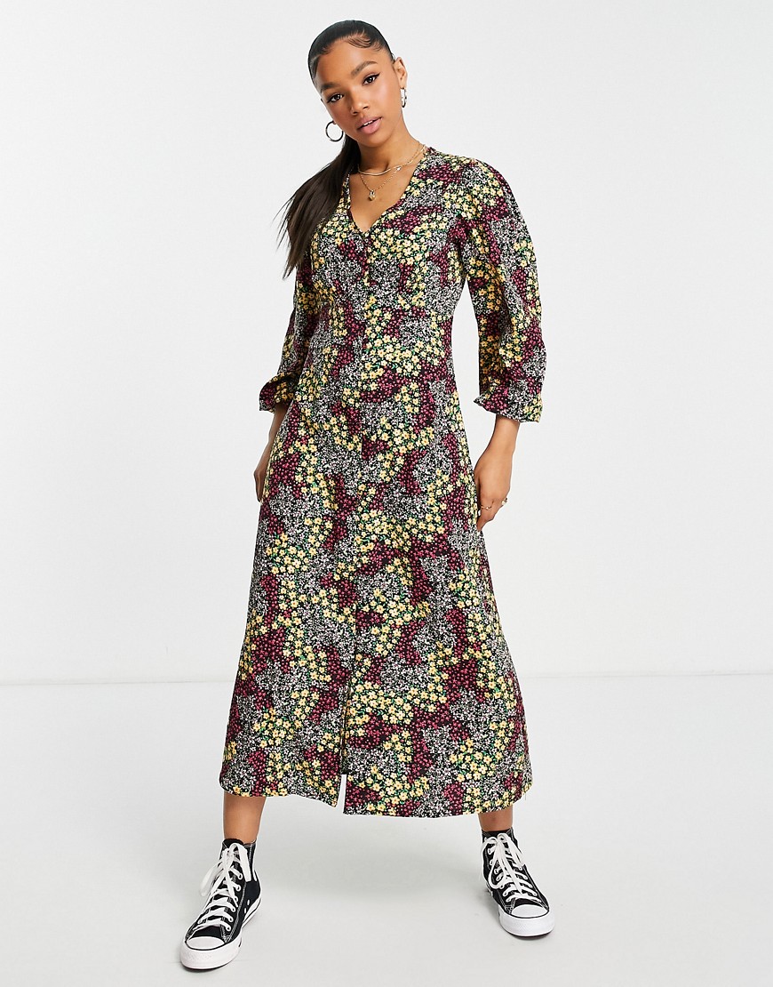 New Look V Neck Button Through Midi Dress In Green Ditsy Floral