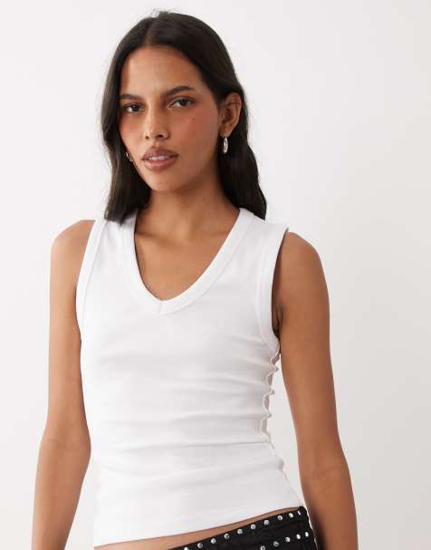 New Look v neck tank top in white - view 1