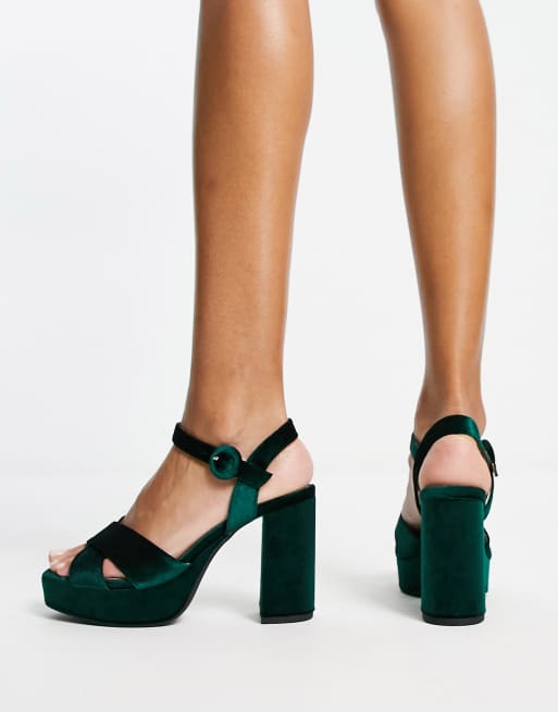 New Look velvet platform heeled sandals in green