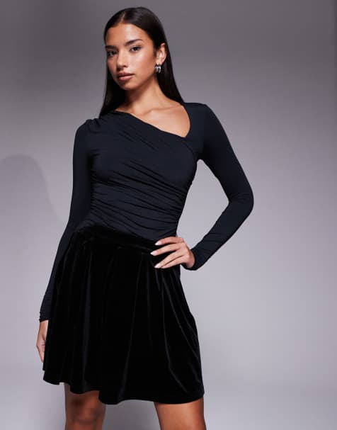 New Look velvet pleated mini skirt in black - view 1