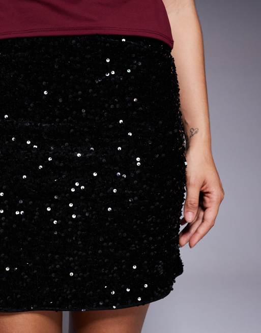 New Look velvet sequin mini skirt in black, 5 of 5