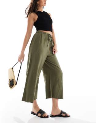 New Look - Verkürzte Leinenhose in Khaki-Grün