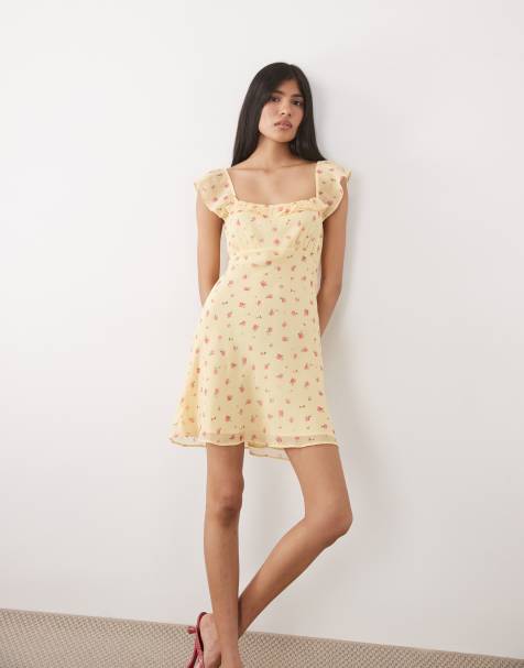 New Look - Vestido corto amarillo con estampado floral, mangas fluidas y volantes - view 1