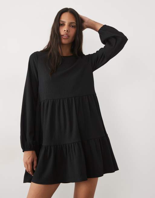 New Look - vestido mini de manga larga arrugada en negro, 2 de 4
