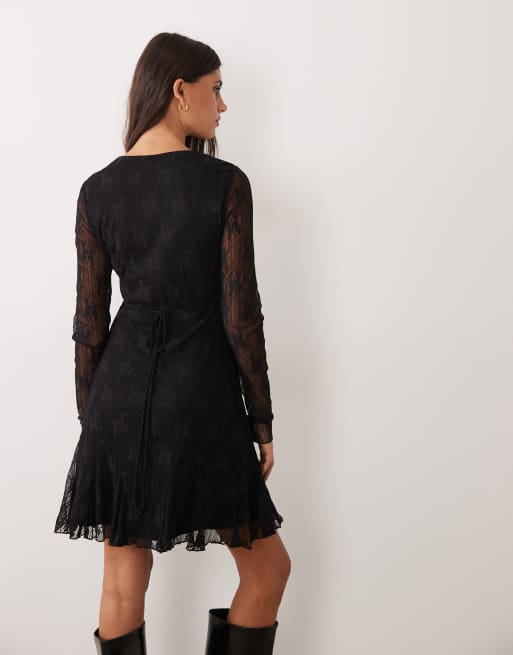 New Look - vestido mini negro de encaje con cuello de pico y manga larga, 3 de 4