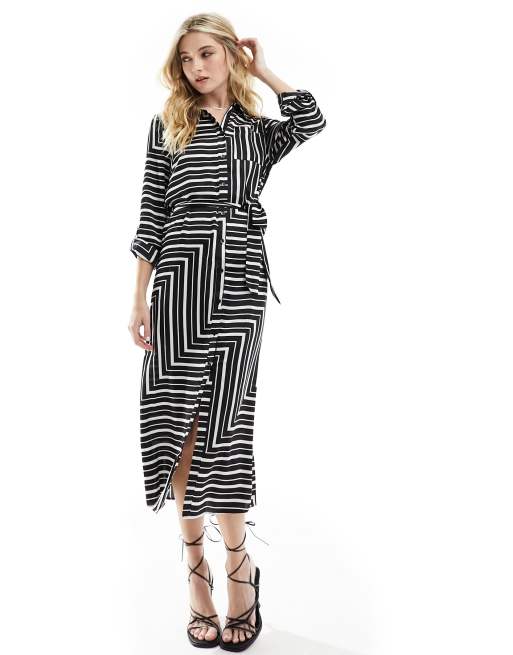 New Look - Vestito camicia midi in raso nero con motivo