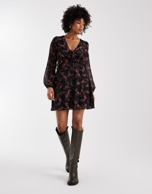New Look - Vestito corto a maniche lunghe in chiffon nero a fiori, 2 di 4