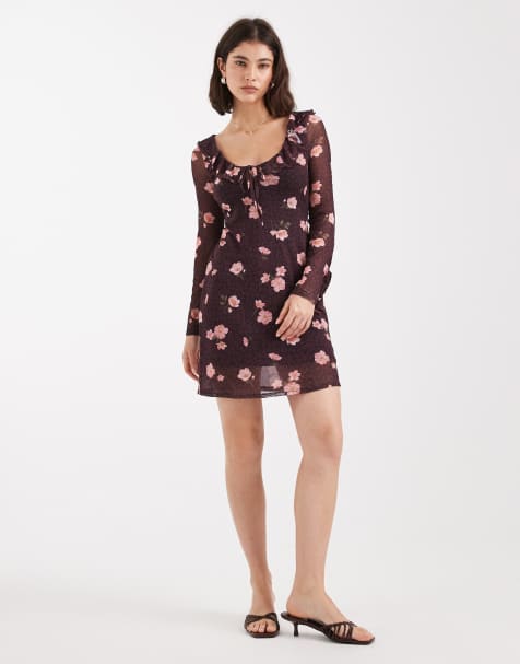 New Look - Vestito corto a maniche lunghe rosso a fiori in rete - view 1