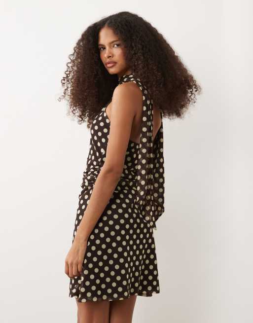 New Look - Vestito corto allacciato al collo in rete marrone a pois, 4 di 4