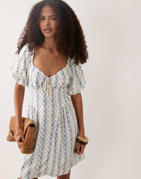 New Look - Vestito corto milkmaid blu a fiori - view 1