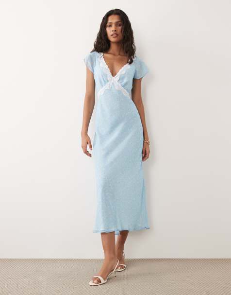 New Look - Vestito midi blu a fiorellini con maniche ad aletta e finiture in pizzo - view 1