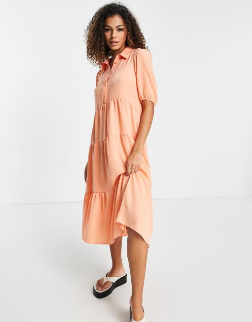 New Look - Vestito midi con orlo a balze in corallo