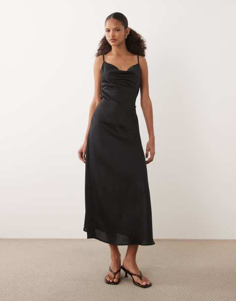 New Look - Vestito midi in raso nero con scollo ad anello - view 1