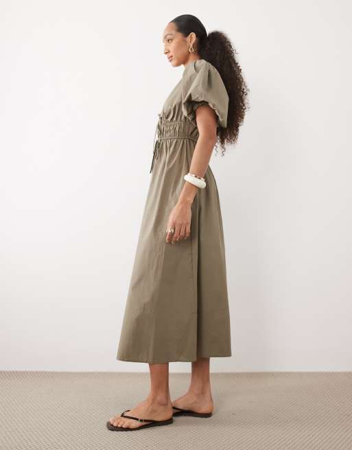 New Look - Vestito midi kaki scuro con maniche a sbuffo e scollo a V, 2 di 4