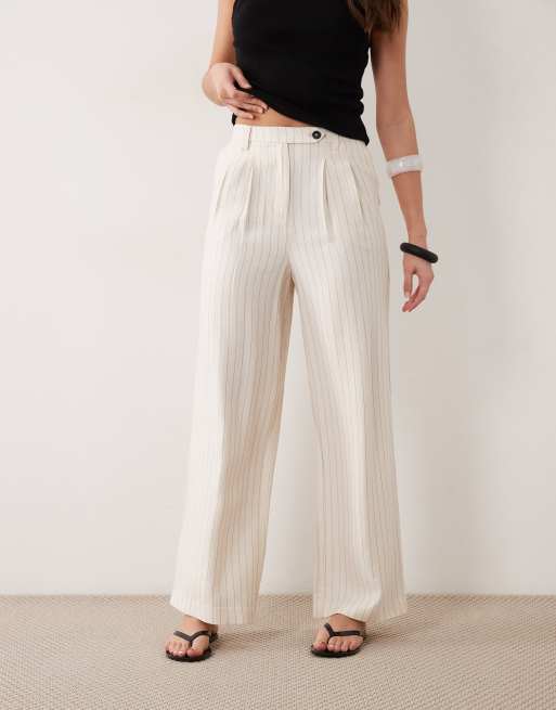 New Look – Vita, randiga, figursydda byxor med vida ben, 2 av 5
