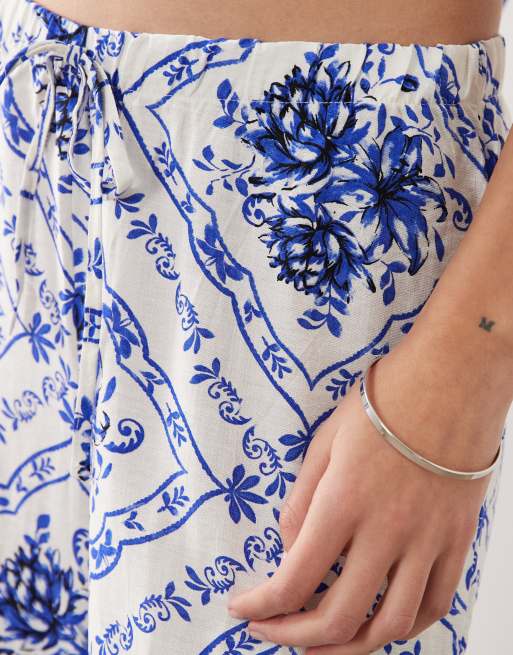 New Look – Vita strandbyxor med folkmönster, del av set, 5 av 5