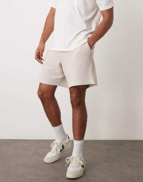 New Look waffle textured shorts in stone - view 1