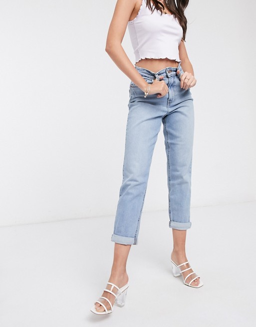 New Look waist enhance mom jeans in light blue
