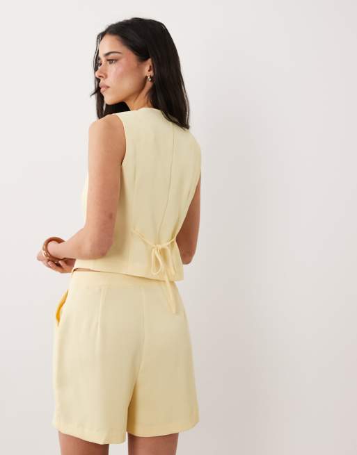 New Look waistcoat in yellow (part of a set), 4 of 4